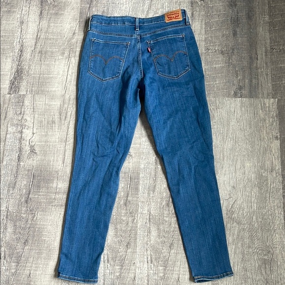 LEVIS 721 HIGH RISE SKINNY JEANS - Picture 3 of 9